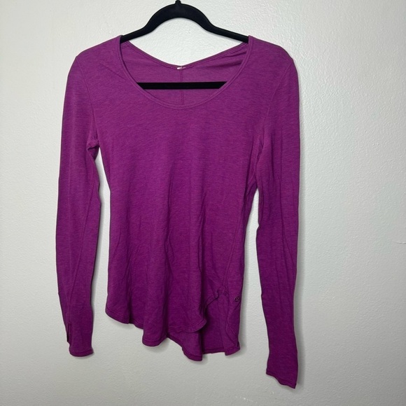 Lululemon Yogini 5 Year Long Sleeve Tee in Heathered Regal Plum - Picture 6 of 12